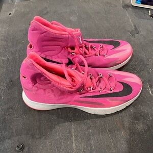 Nike Women’s Size 10.5 Basketball Shoes
